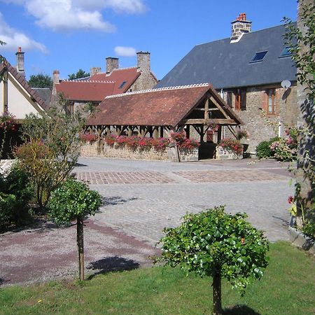 Camping Des Rochers Des Parcs Clécy Eksteriør bilde