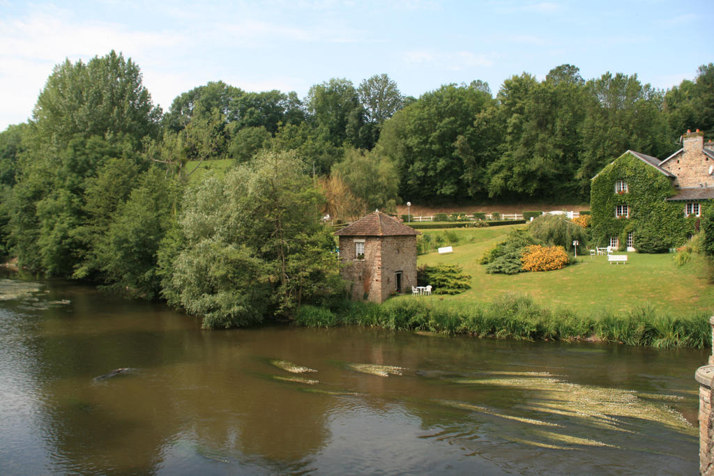 Camping Des Rochers Des Parcs Clécy Eksteriør bilde